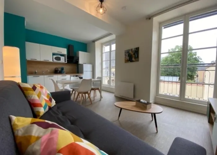 Ecole 103 شقة لا فْلوش