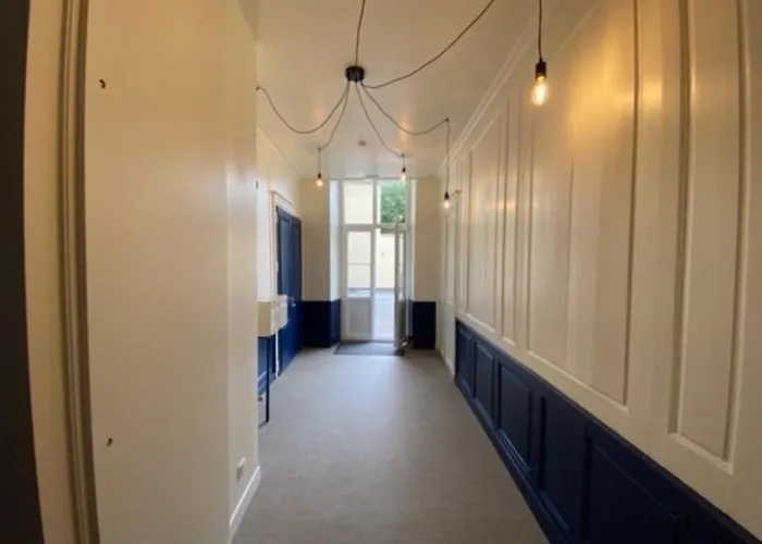 Ecole 103 شقة لا فْلوش